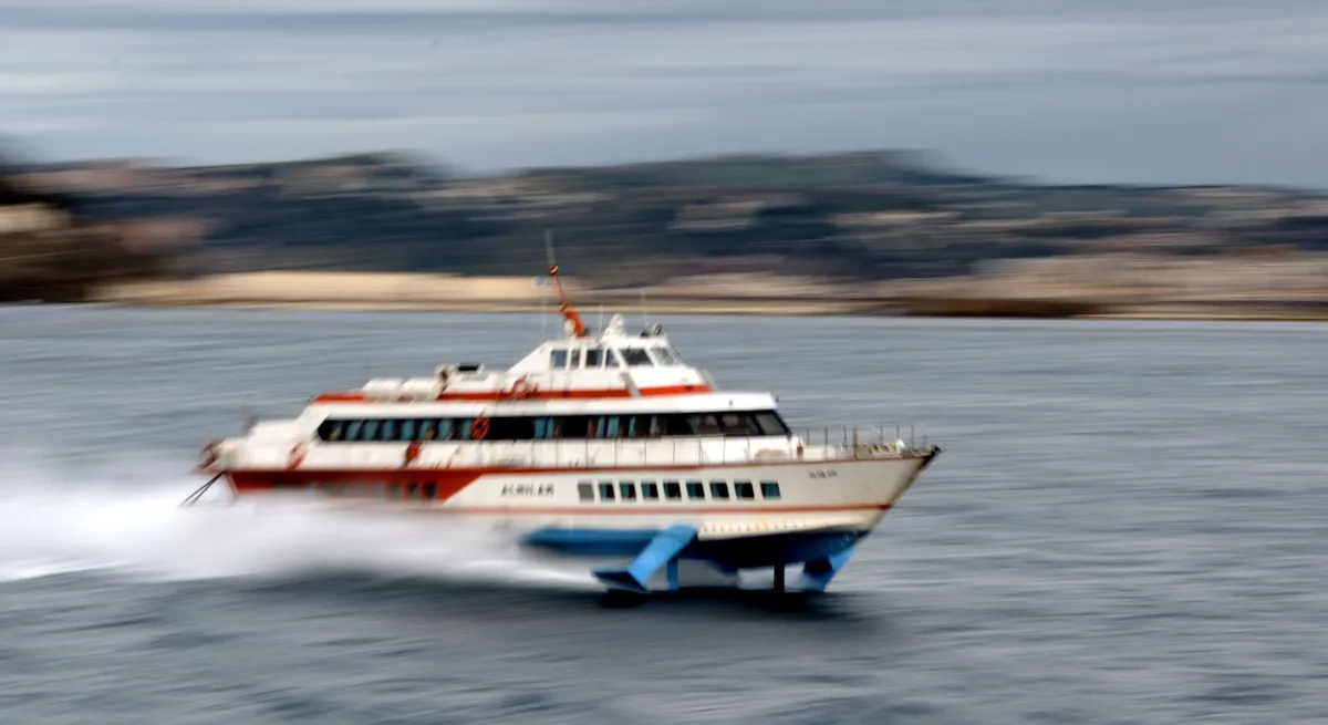 From Naples: day trip to Procida with ferry and lunch